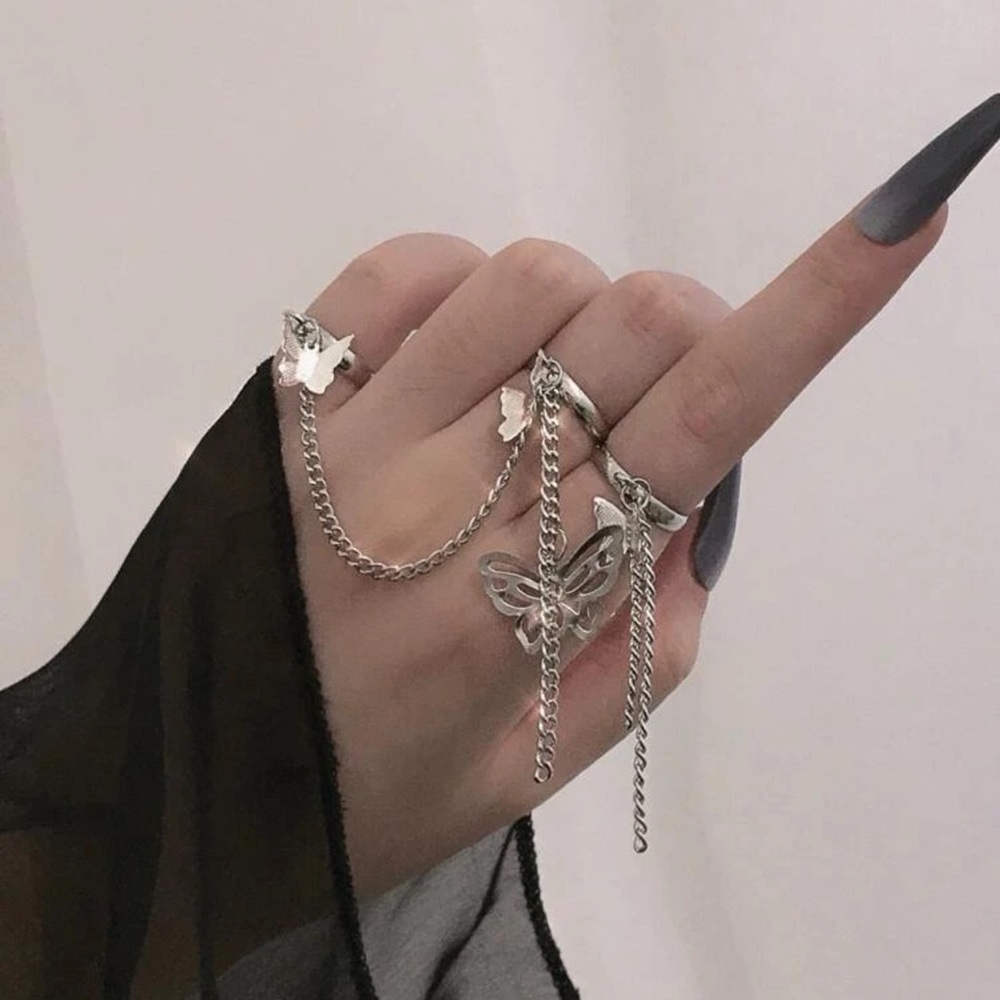 🦋 Set of 3 Butterfly Chained Tassel Rings 🦋